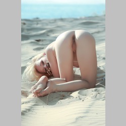 Skinny-Blonde-Isabella-C-from-MetArt-Wearing-Microkini-21.jpg